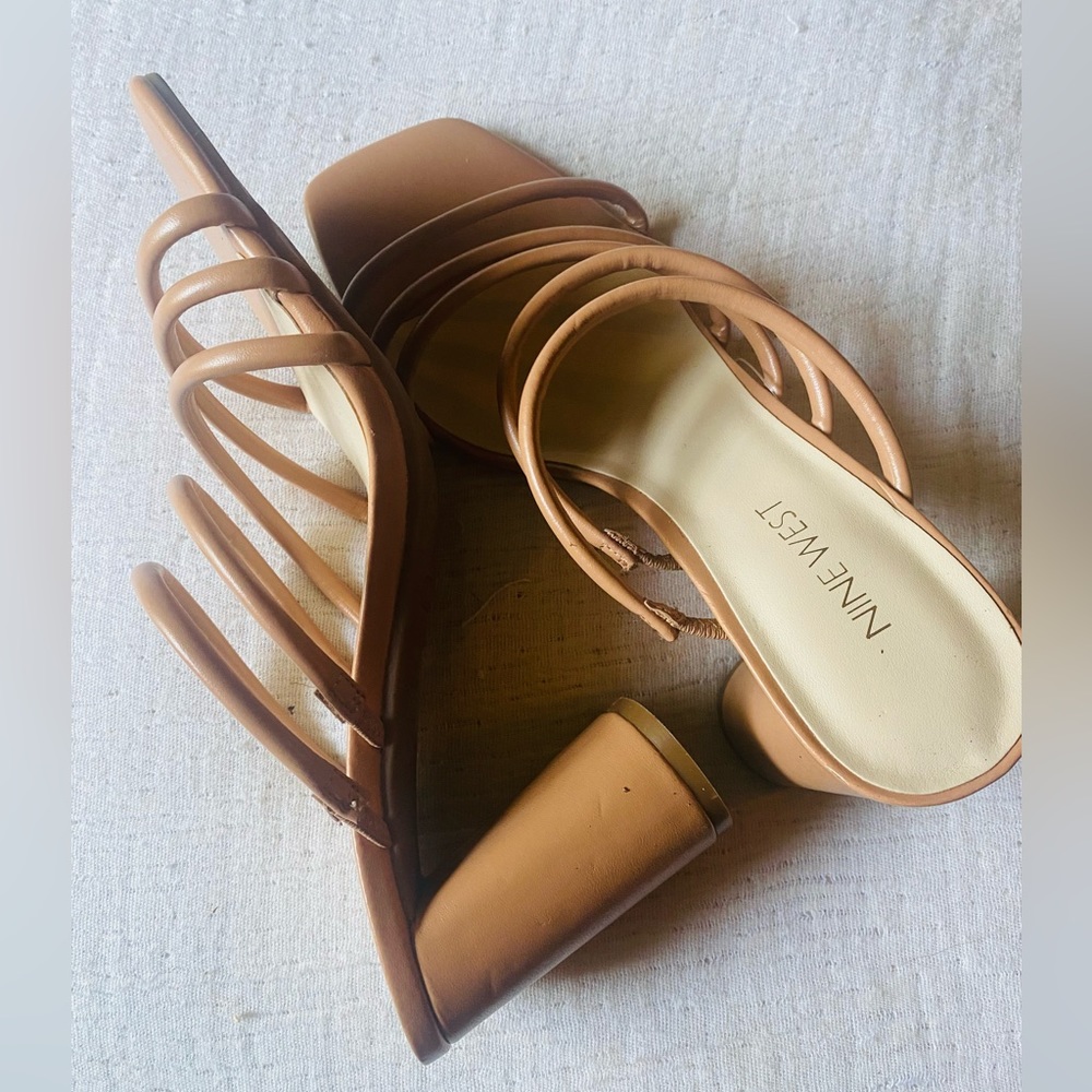 Nine West NWT vegan leather block heel minimalist slip on sandals 8